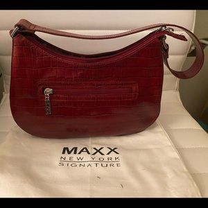 MAXX New York Signature red shoulder handbag